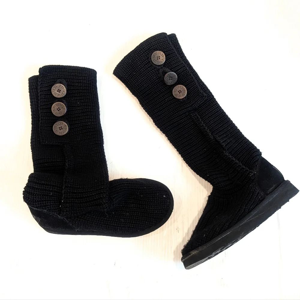 Classic UGG Cardy Women's Black Knit Slouchy Button Boots Size 5